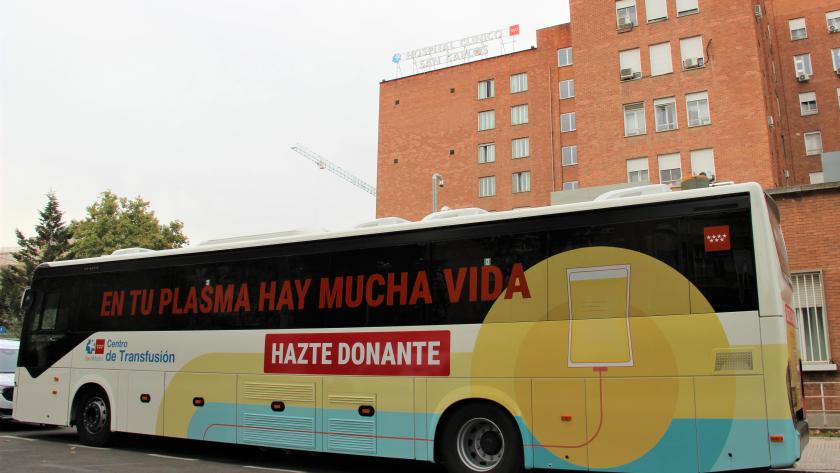 La Comunidad estrena su primera unidad móvil de donación de plasma que pasará por Alcalá de Henares.