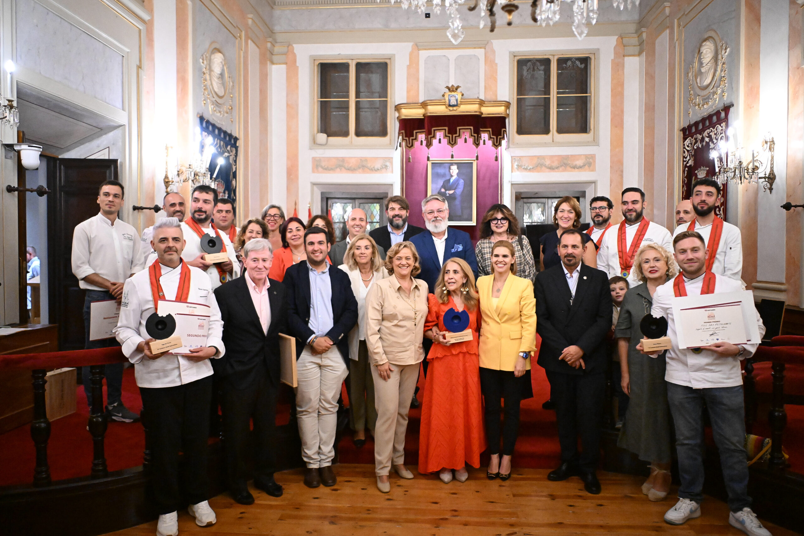 Fino Bar Restaurante se alza con el primer premio del XII Certamen de Alcalá Gastronómica, que también corona a la periodista María Zarzalejos